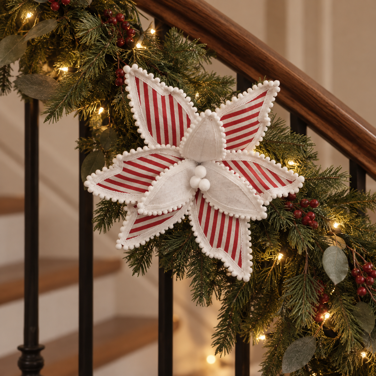 WINTER STRIPE POINSETTIA
