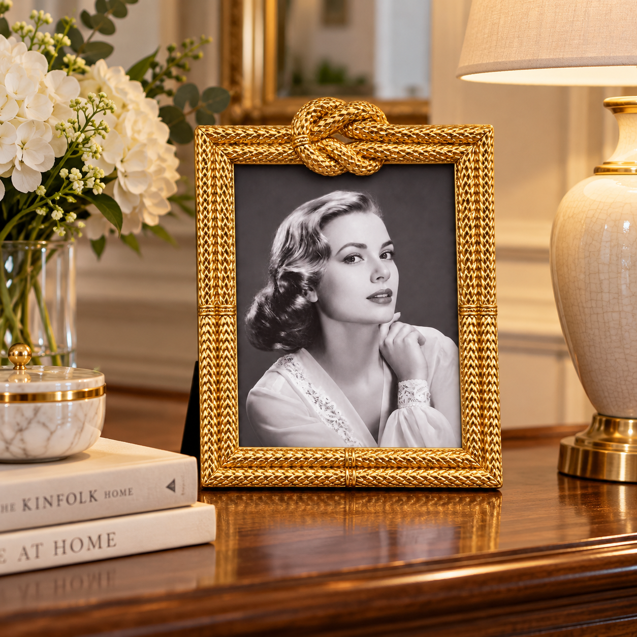 MAISON GOLD hover preview