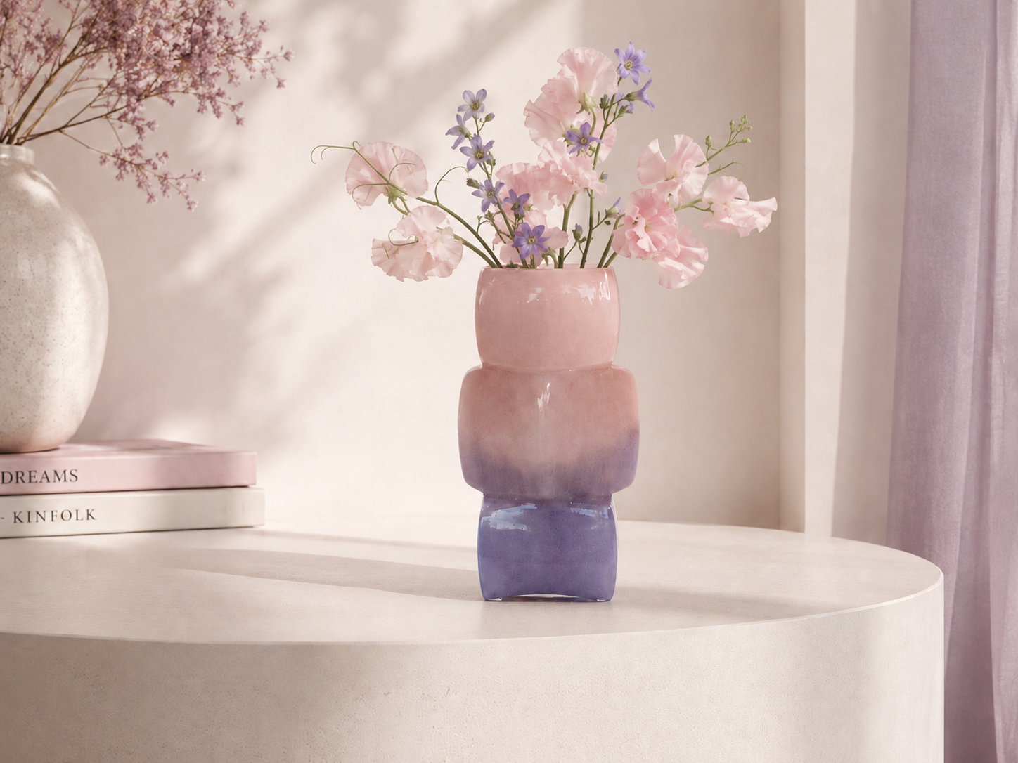Amethyst Crystal Élan Vase - Petit hover preview
