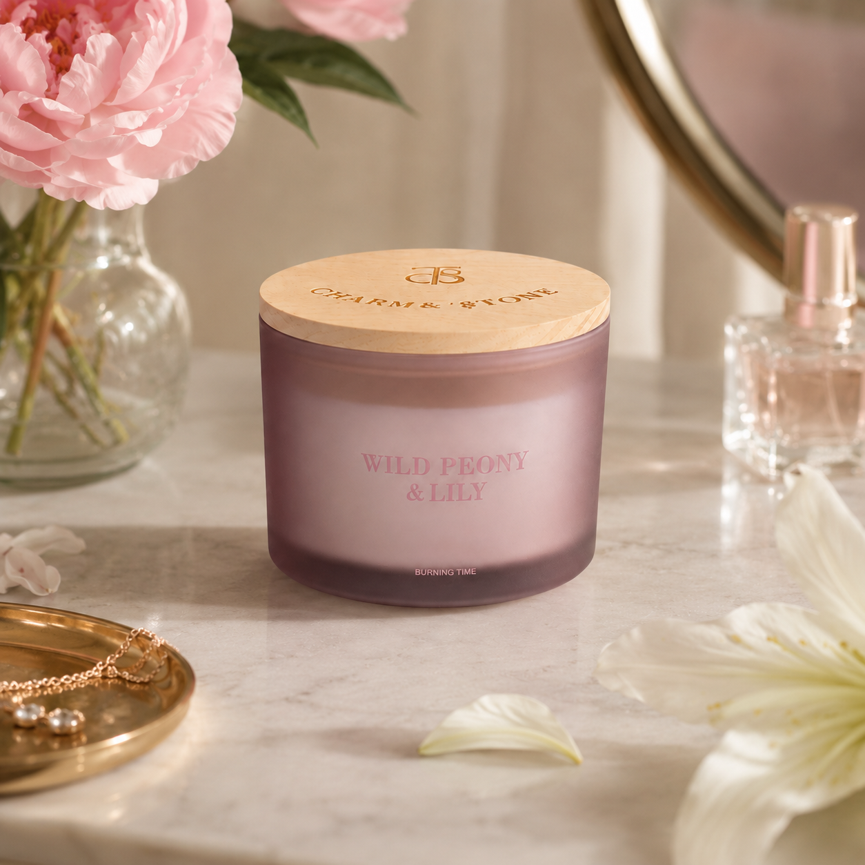 Wild Peony & Lily Scent Candle - Grand hover preview
