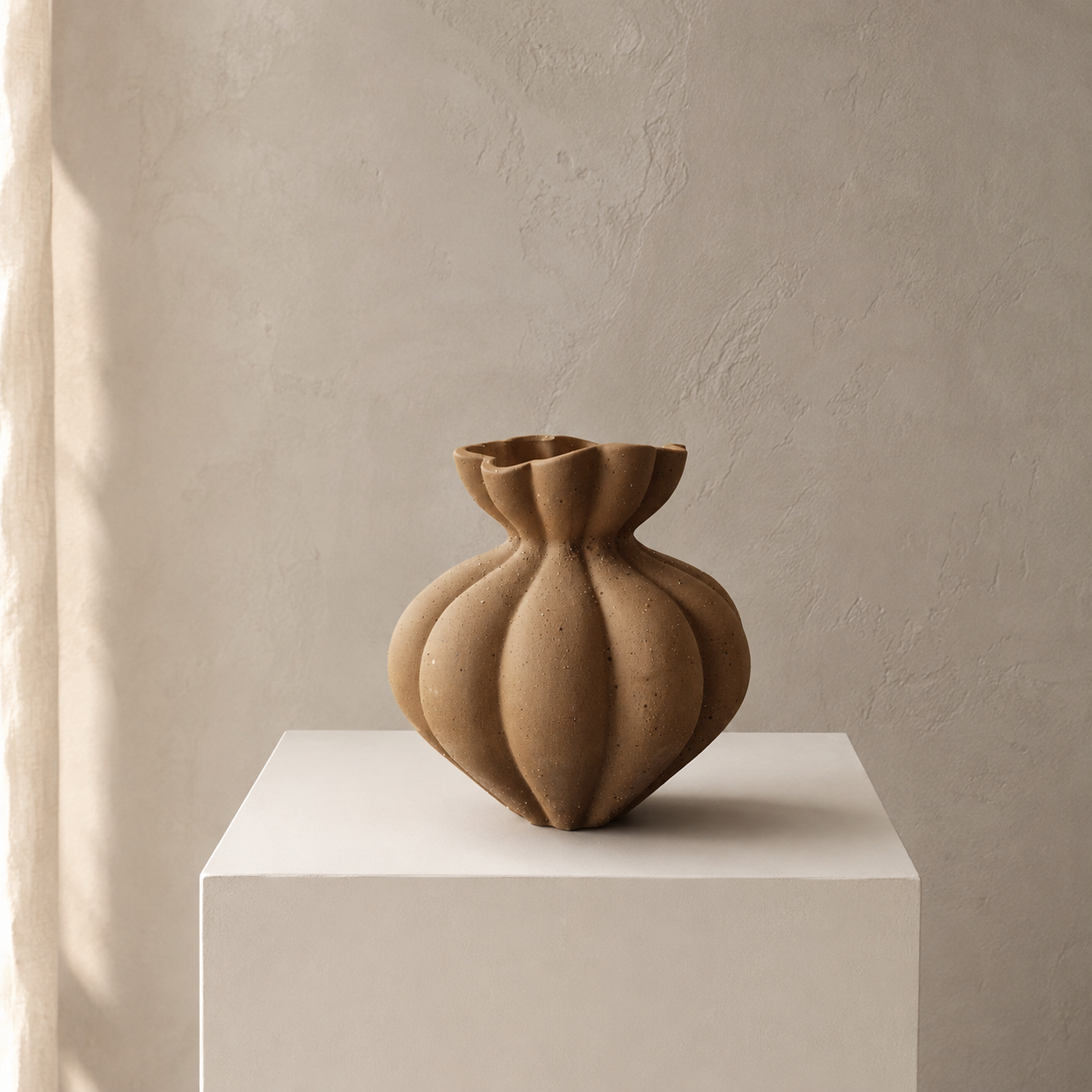 Alora Sculpted Ceramic Vase – Wide